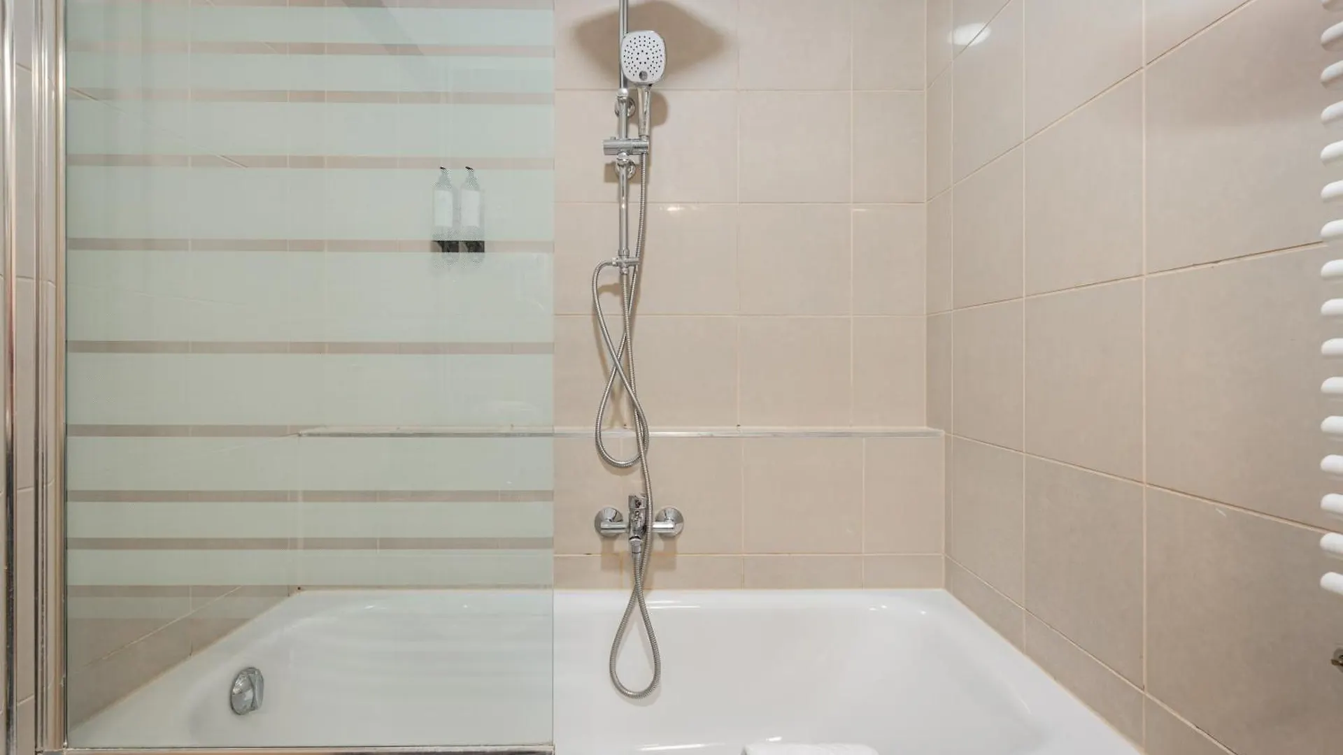 D16 - Gozsdu Garden Residence - Best Location By Bqa Budapest 0*,