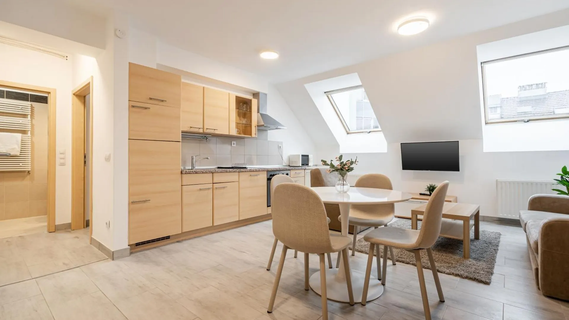 D16 - Gozsdu Garden Residence - Best Location By Bqa Budapest Apartment