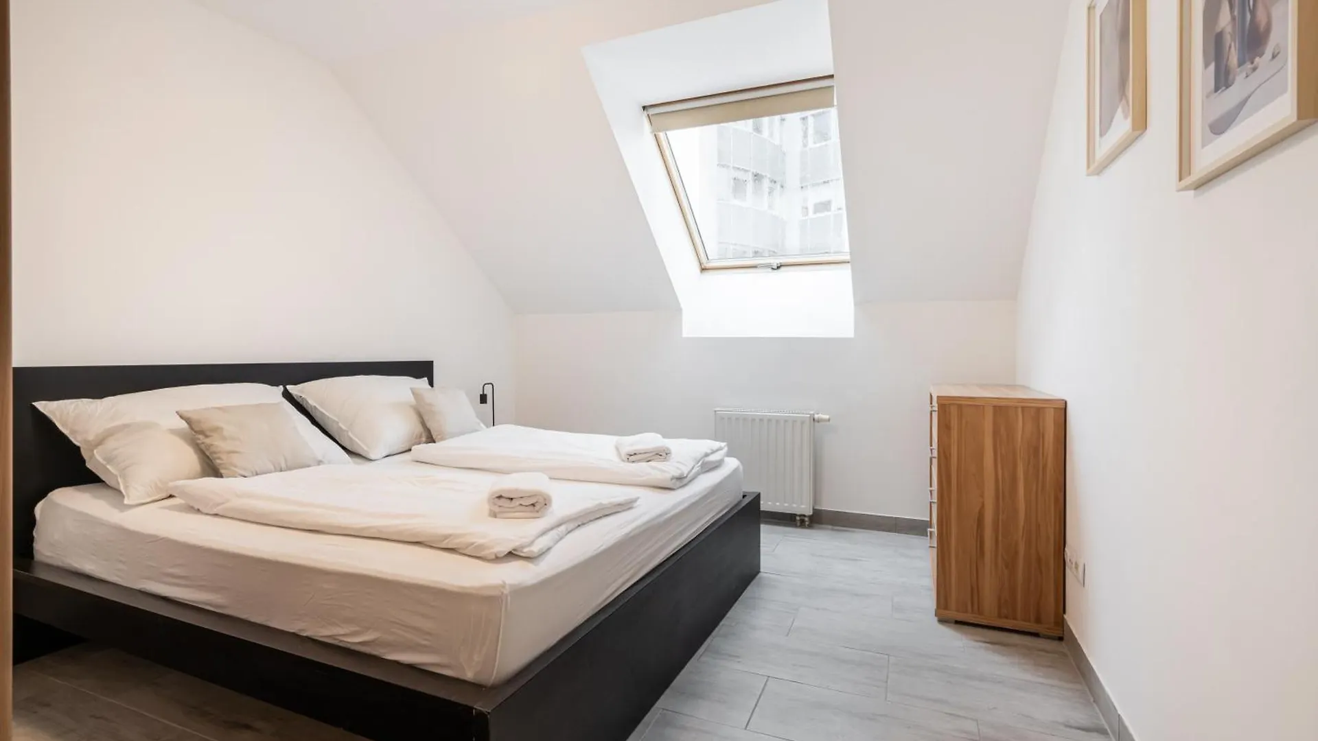 D16 - Gozsdu Garden Residence - Best Location By Bqa Budapest 0*,  Hungary