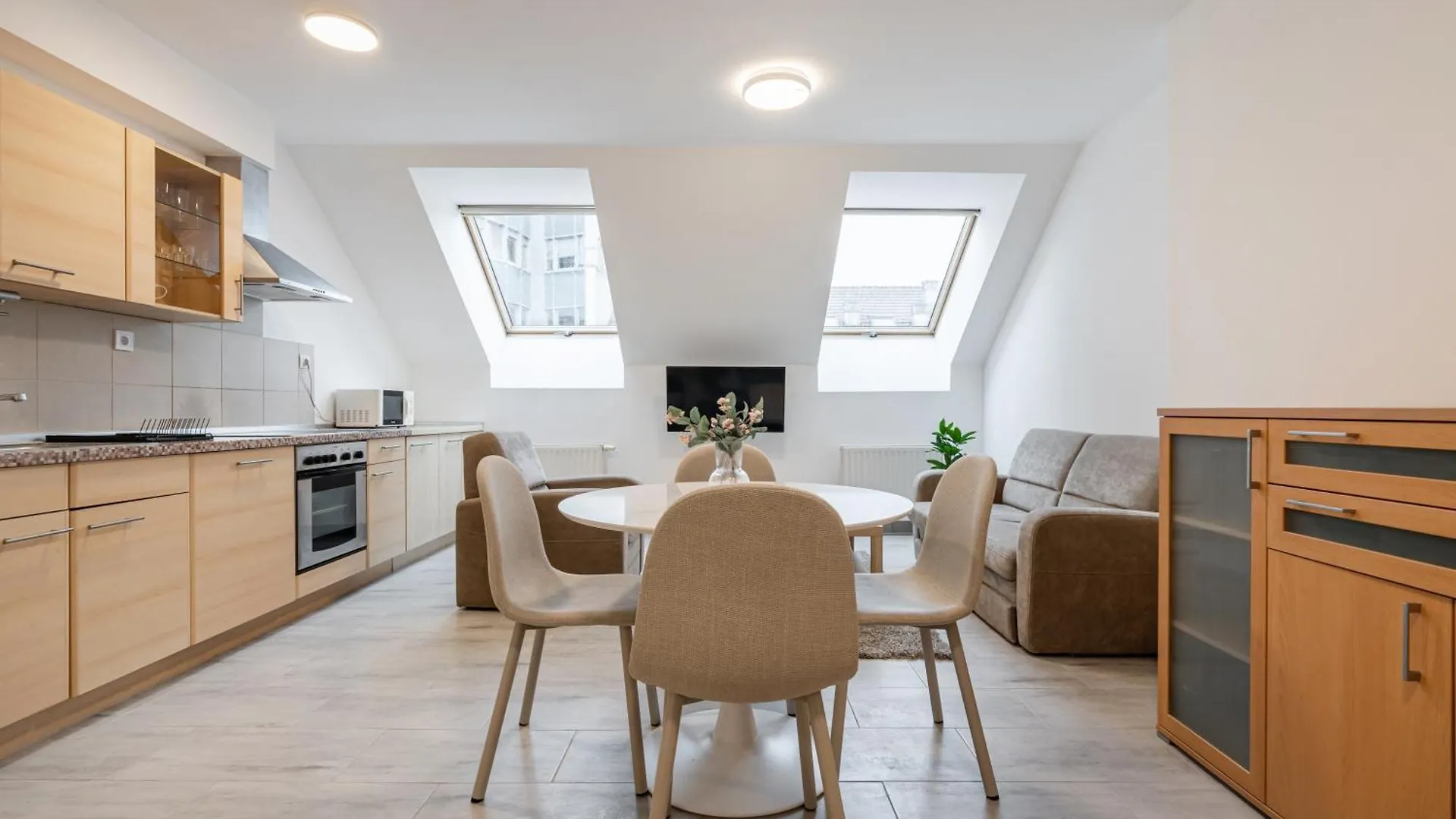 D16 - Gozsdu Garden Residence - Best Location By Bqa Budapest